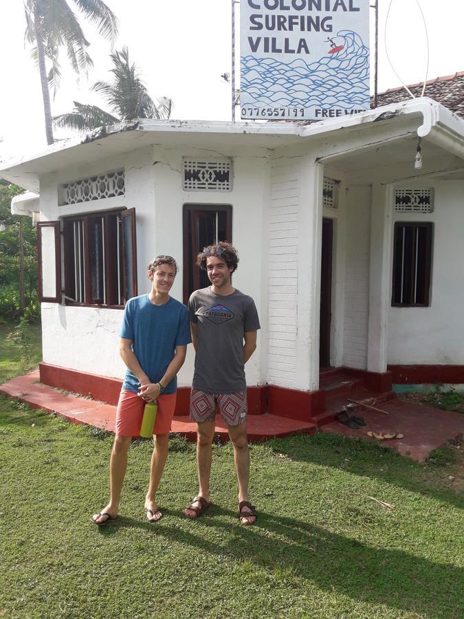 Colonial Surfing Villa Hostel & Home Stay Мидигама-Ист Экстерьер фото